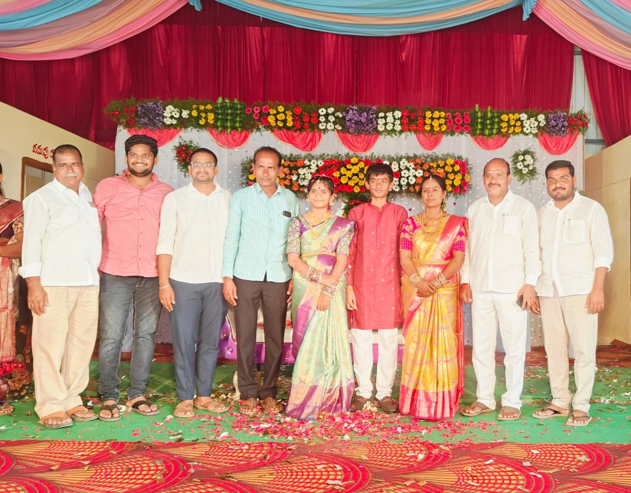 నూతన ఫంక్షన్ హాల్ ప్రారంభోత్సవానికి BRS నాయకుల హాజరు