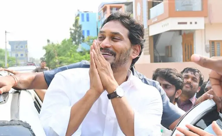 రెండు రోజుల పాటు పులివెందులలో జగన్.. వైఎస్సార్ ఘాట్ వద్ద తండ్రికి నివాళి
