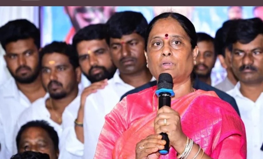 సురేఖ రాజీనామాపై ఉత్కంఠ