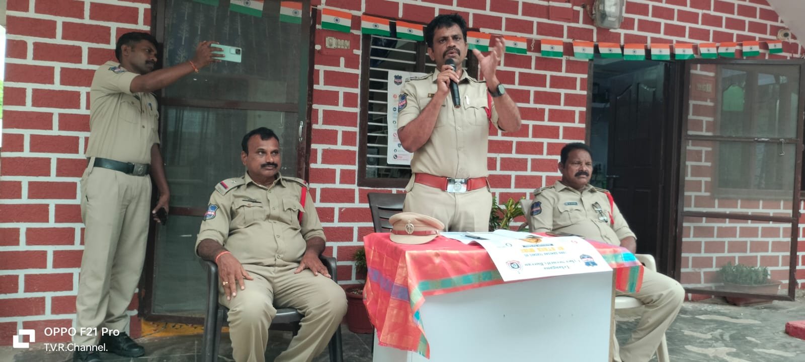 శాంతియుత వాతావరణంలో వినాయక ఉత్సవాలు జరుపుకోవాలి - అనంతగిరి ఎస్ఐ ఏడుకొండలు