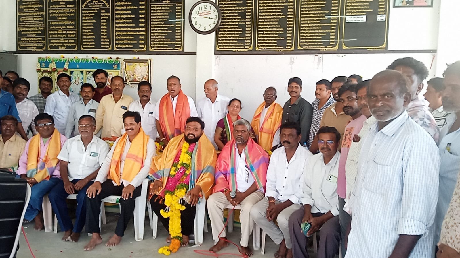 కోదాడ మండల కార్పెంటర్ యూనియన్ నూతన అధ్యక్షుడు ఉపేంద్ర చారి  ప్రమాణ స్వీకారం మహోత్సవం
