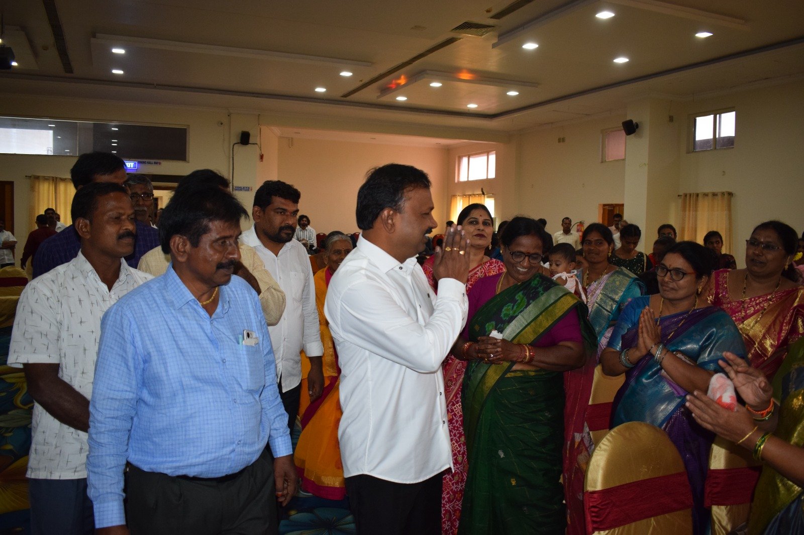 అపూర్వ కలయిక.. ఆత్మీయ బంధాల వేదిక. - Additional Image